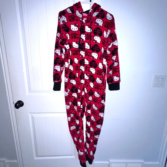 Hello Kitty Red Tokyo Pop Onesie RARE PRINT - Size Large - Picture 2 of 7
